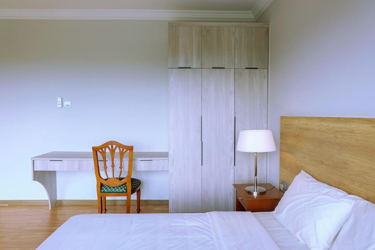 The Lanes Hotel Tutong Ngoại thất bức ảnh