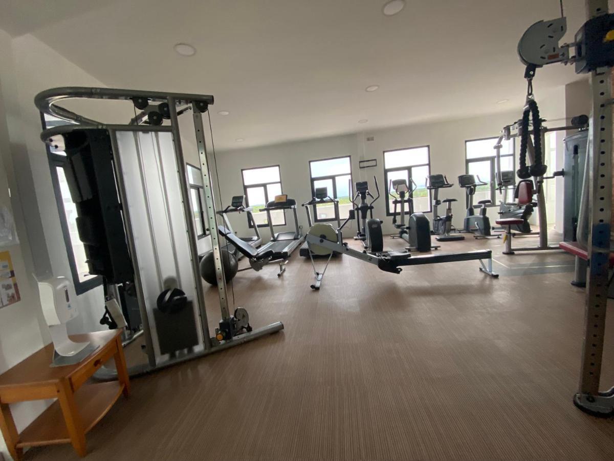 The Lanes Hotel Tutong Ngoại thất bức ảnh