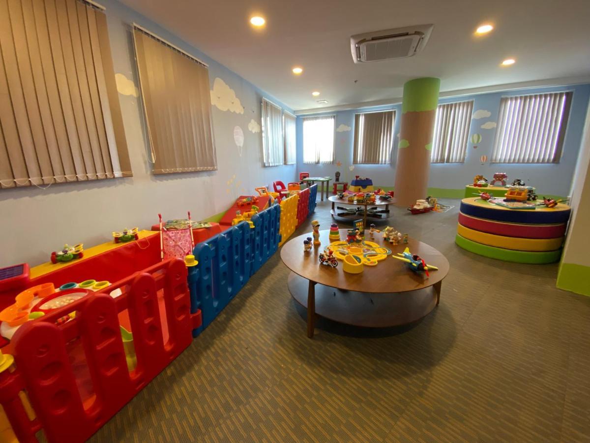 The Lanes Hotel Tutong Ngoại thất bức ảnh