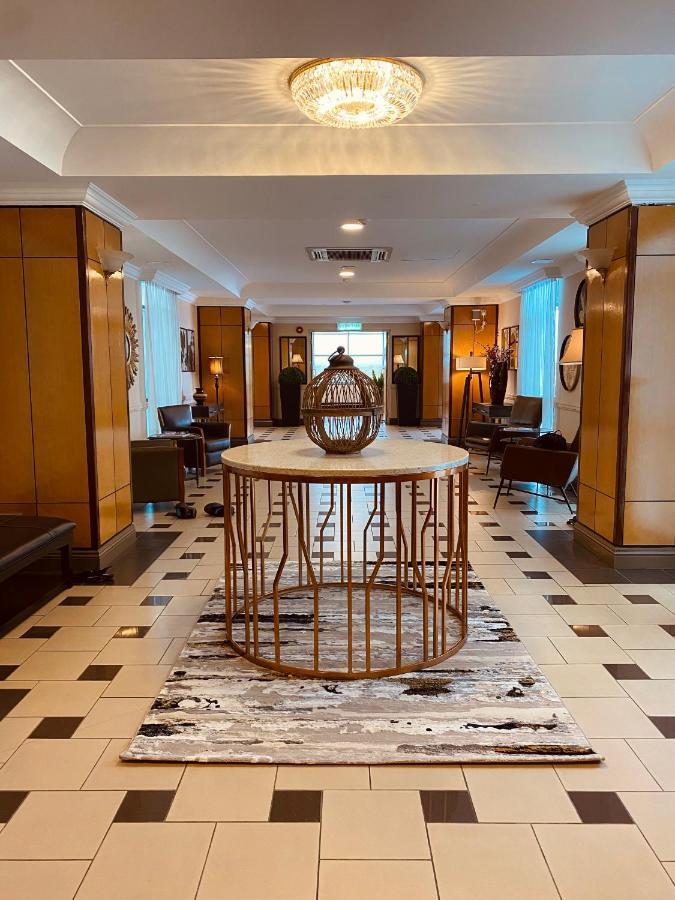 The Lanes Hotel Tutong Ngoại thất bức ảnh