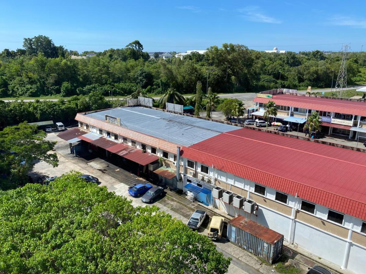 The Lanes Hotel Tutong Ngoại thất bức ảnh