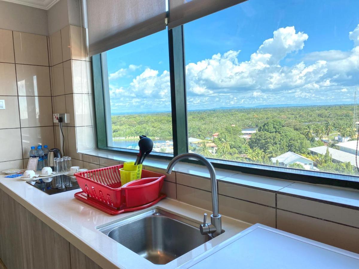 The Lanes Hotel Tutong Ngoại thất bức ảnh