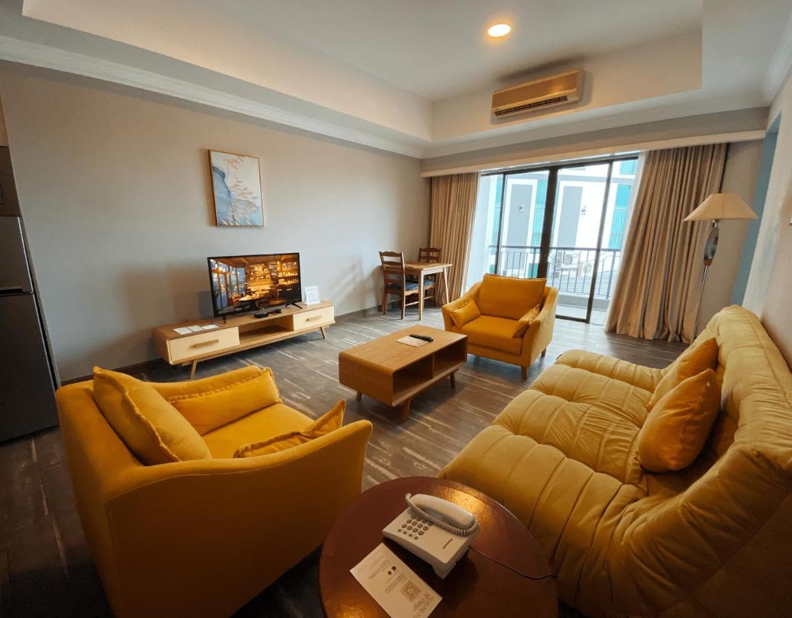 The Lanes Hotel Tutong Ngoại thất bức ảnh